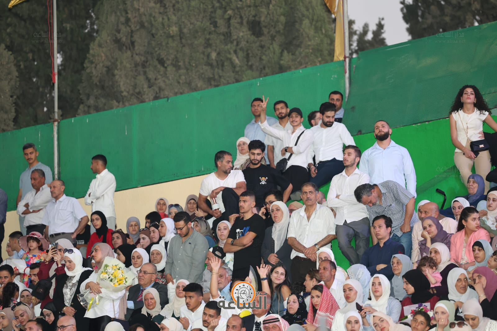 Madar Al-Saa Images 0.447376915688282