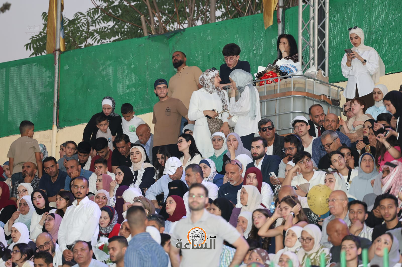 Madar Al-Saa Images 0.7668073348726473