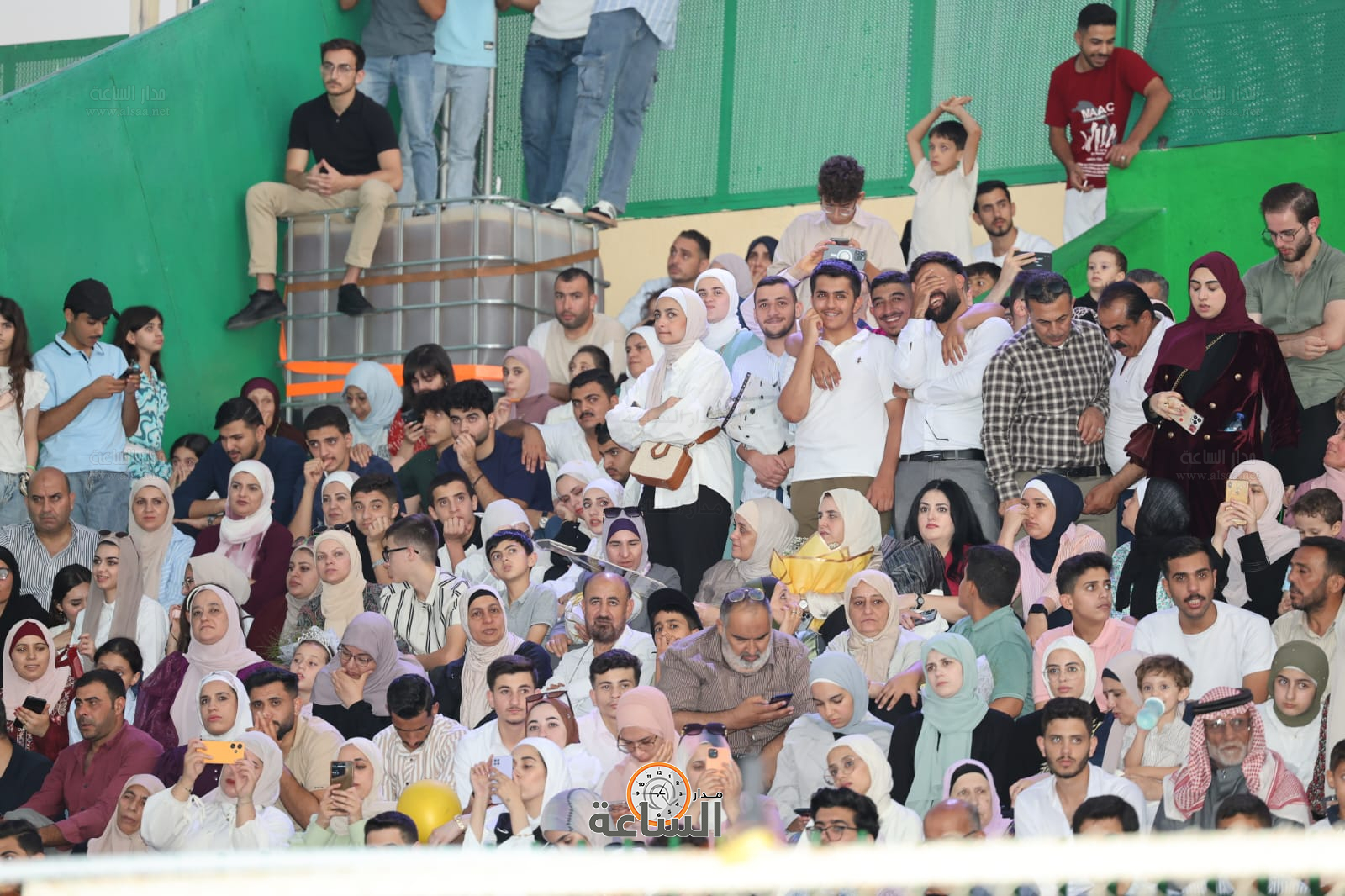 Madar Al-Saa Images 0.13536258208878937