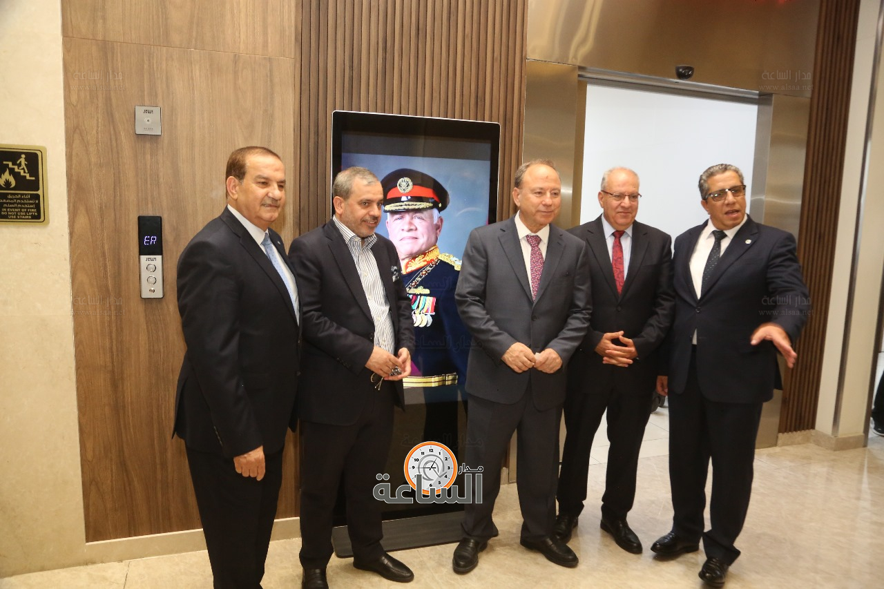 Madar Al-Saa Images 0.44232175735477774