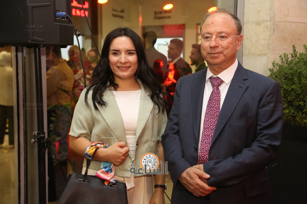 Madar Al-Saa Images 0.44297323382910014