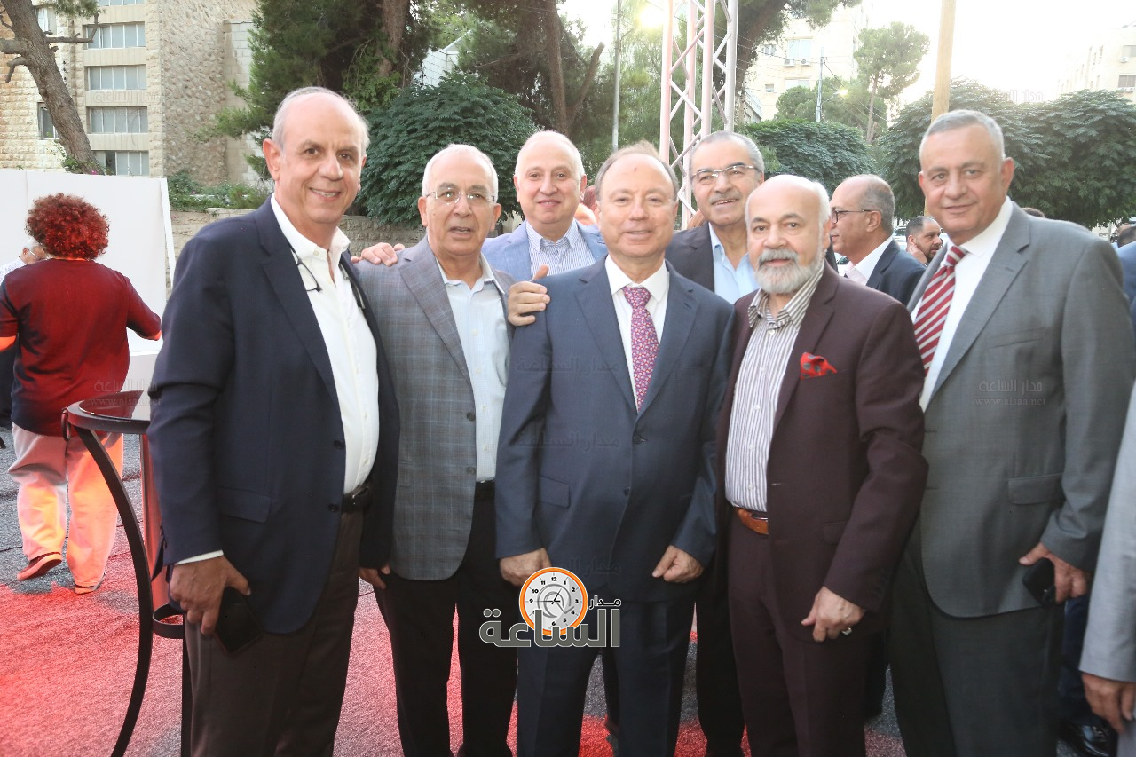 Madar Al-Saa Images 0.7621386778747288