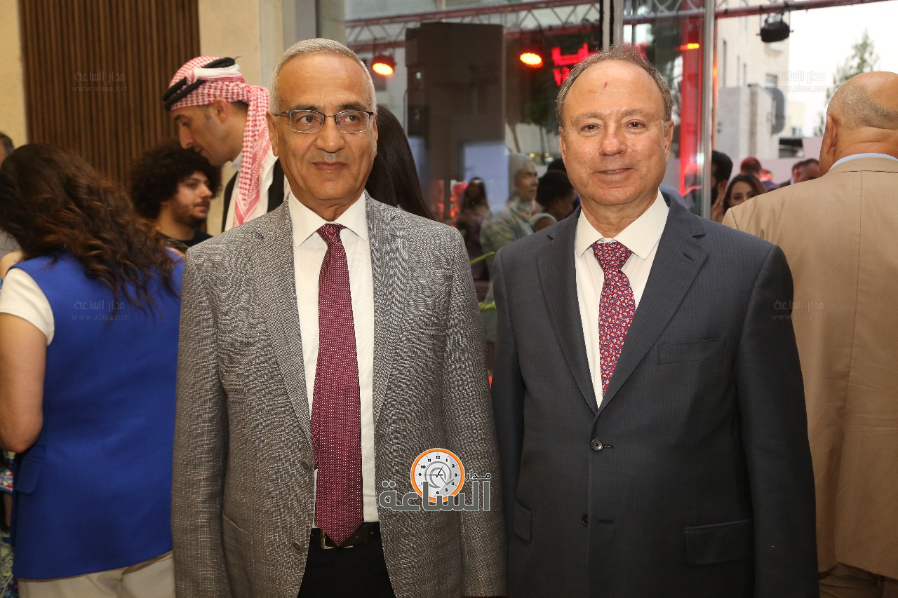 Madar Al-Saa Images 0.026024219023955908