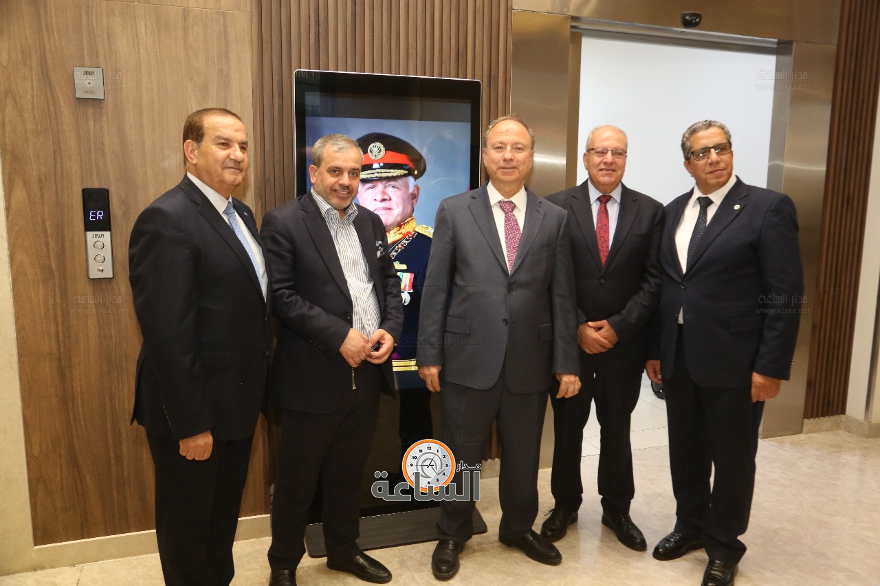 Madar Al-Saa Images 0.4184909848591506