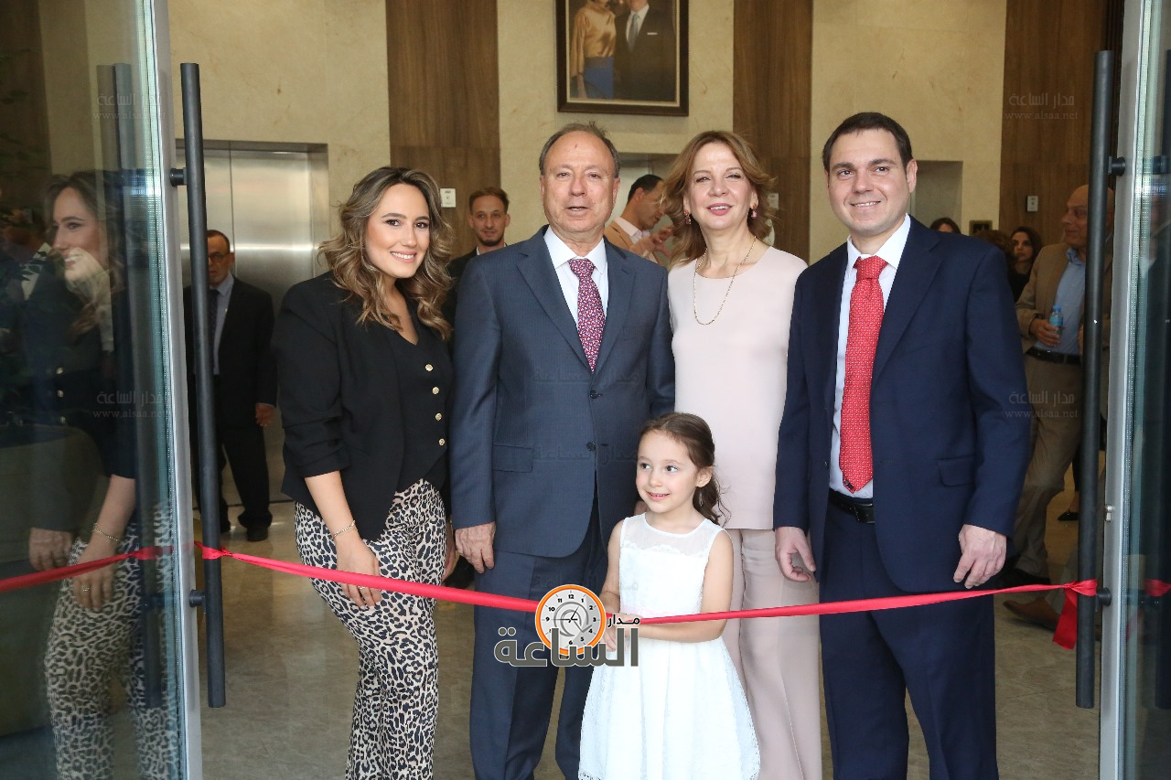 Madar Al-Saa Images 0.8712961947484549