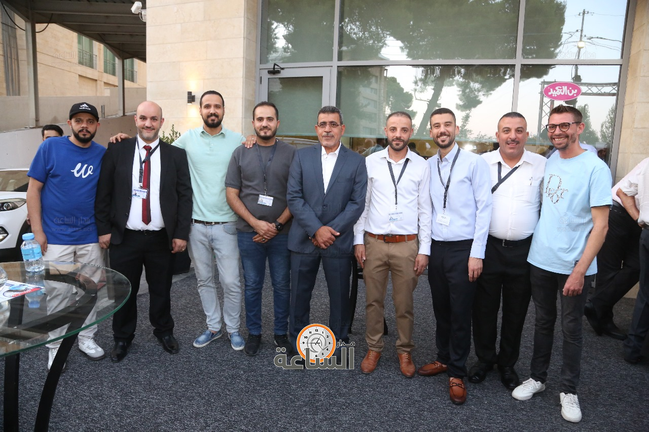 Madar Al-Saa Images 0.7095455030359634