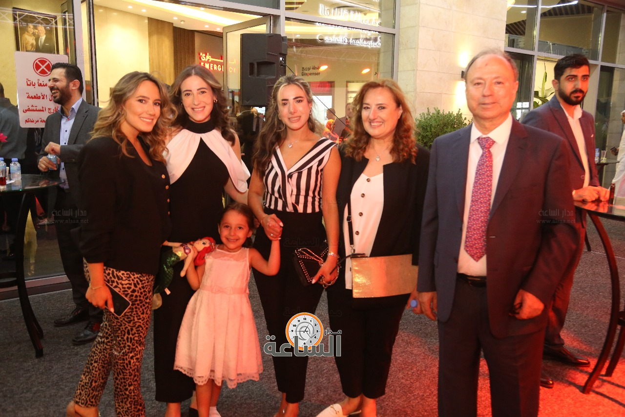 Madar Al-Saa Images 0.8616761125656218