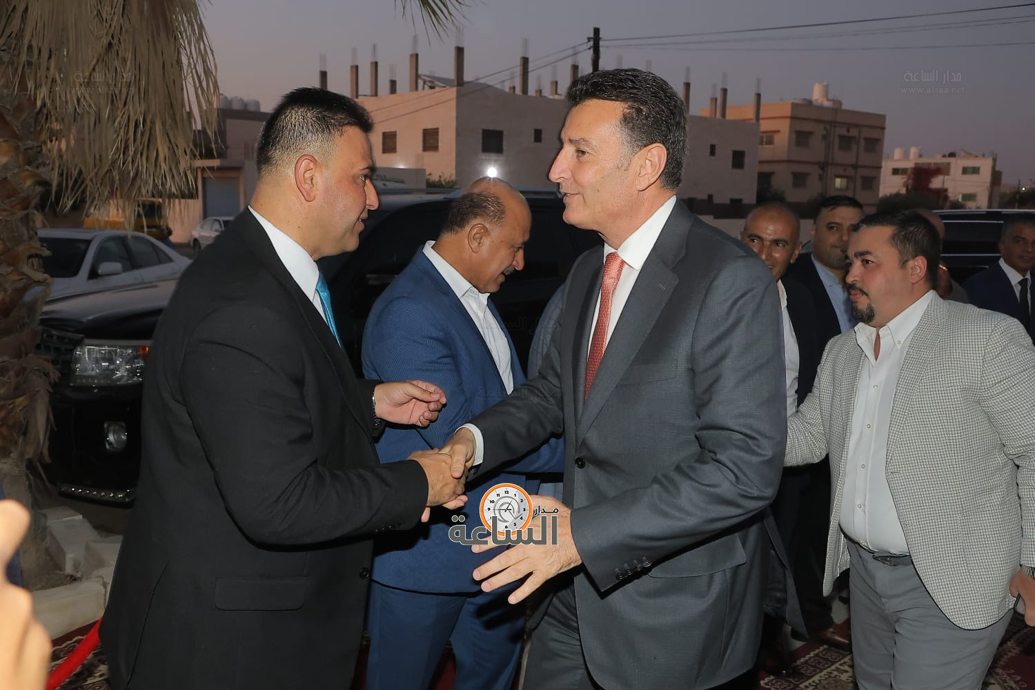 Madar Al-Saa Images 0.8807643238315561