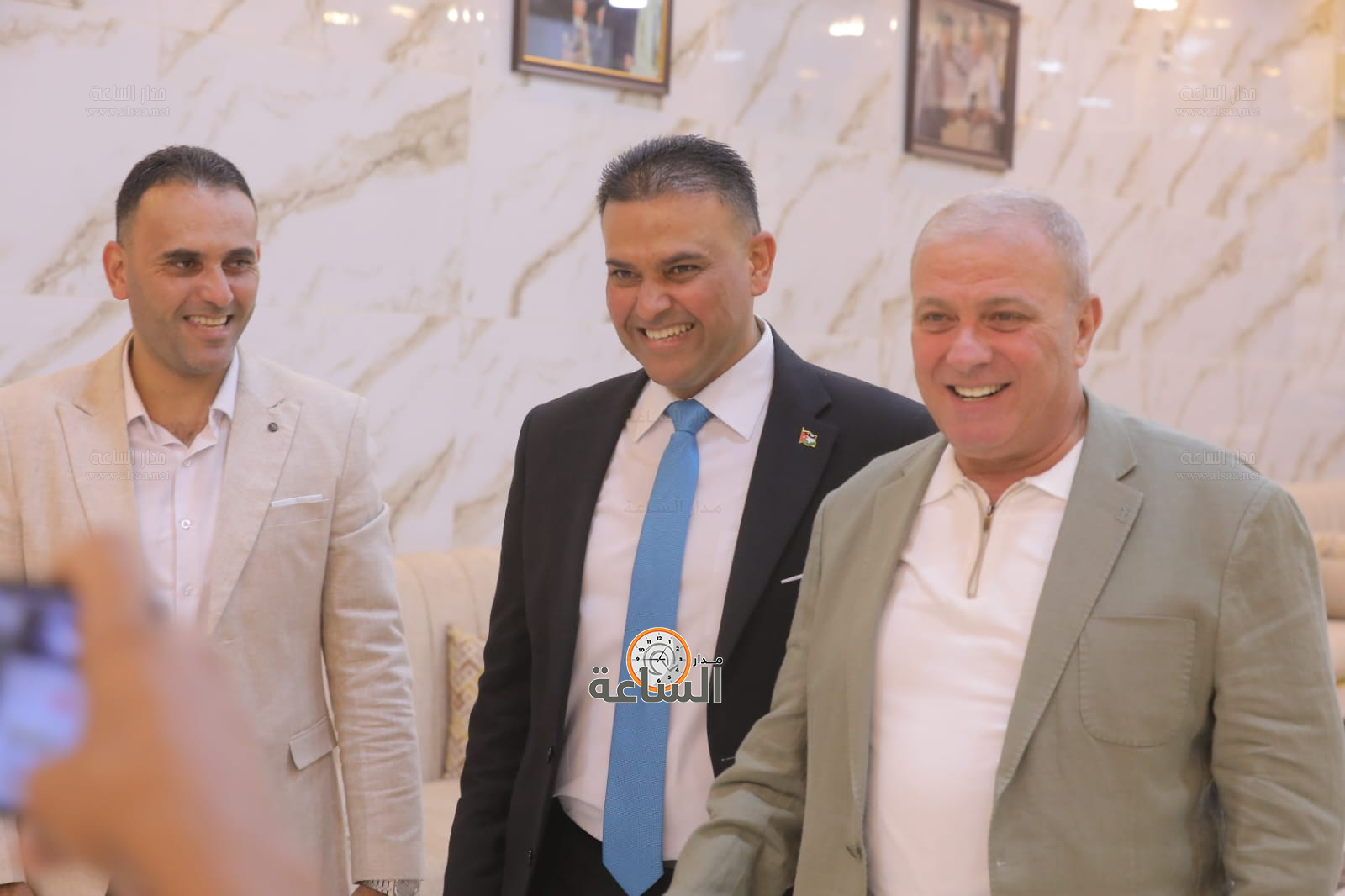 Madar Al-Saa Images 0.9343604595416639