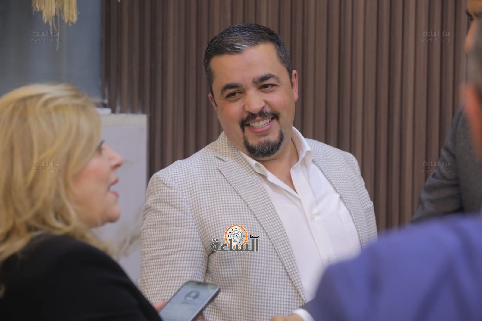 Madar Al-Saa Images 0.9559537211062783