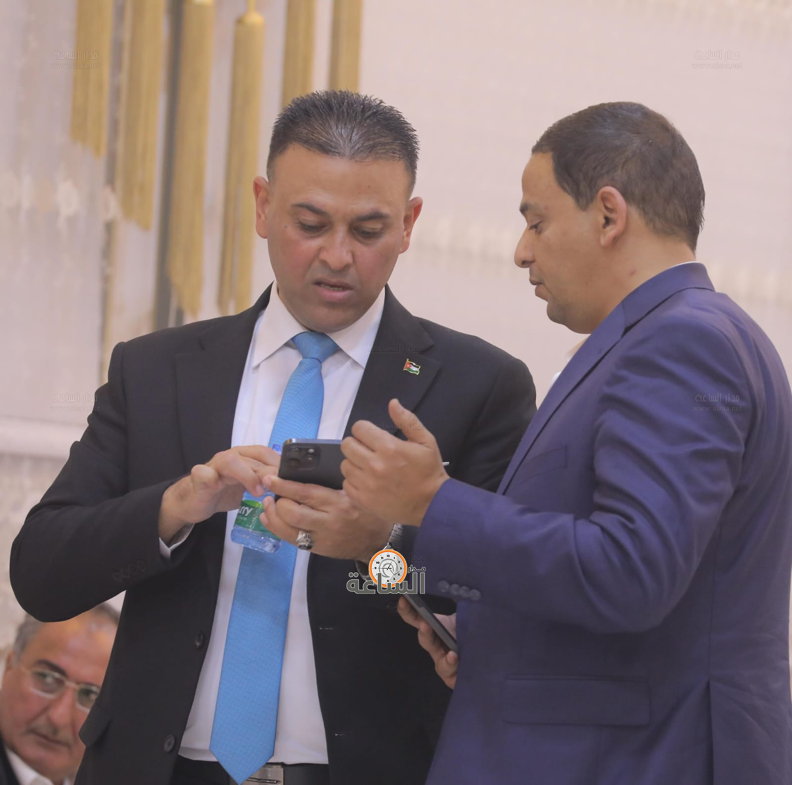 Madar Al-Saa Images 0.6270122483974121