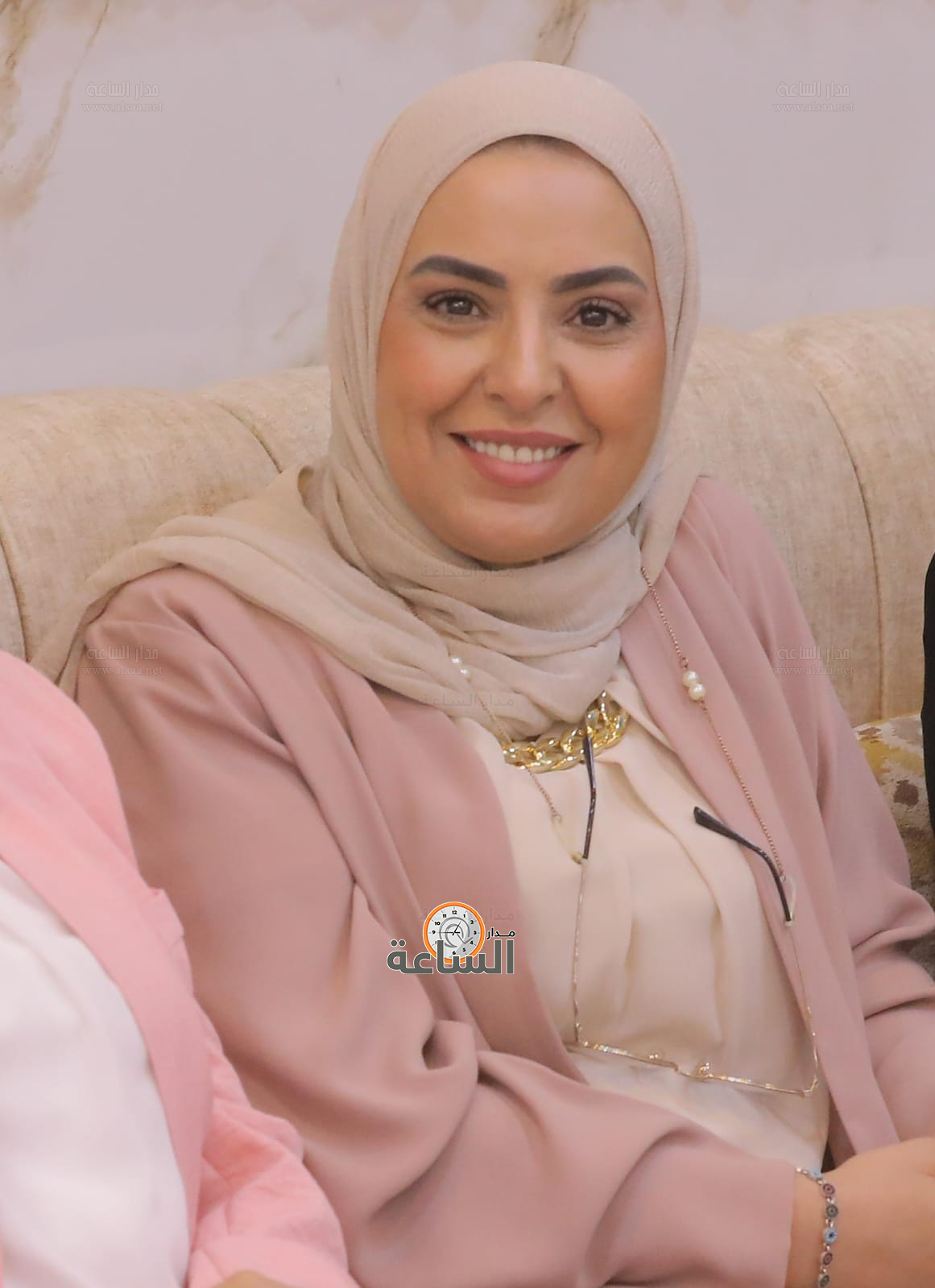 Madar Al-Saa Images 0.18814408845325137