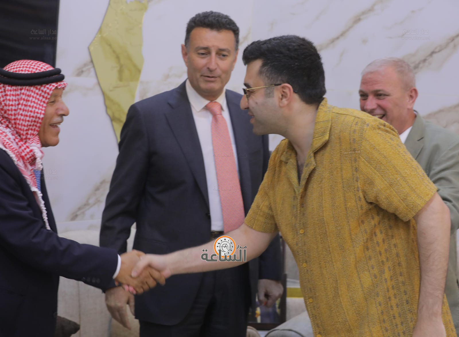 Madar Al-Saa Images 0.8068516400427317