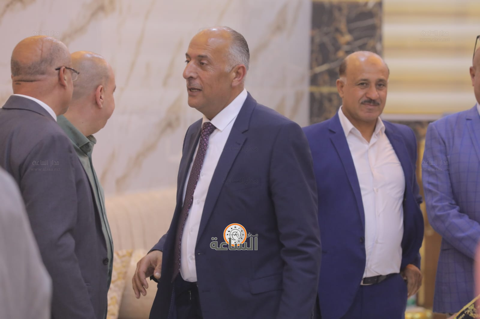 Madar Al-Saa Images 0.25974877509950134