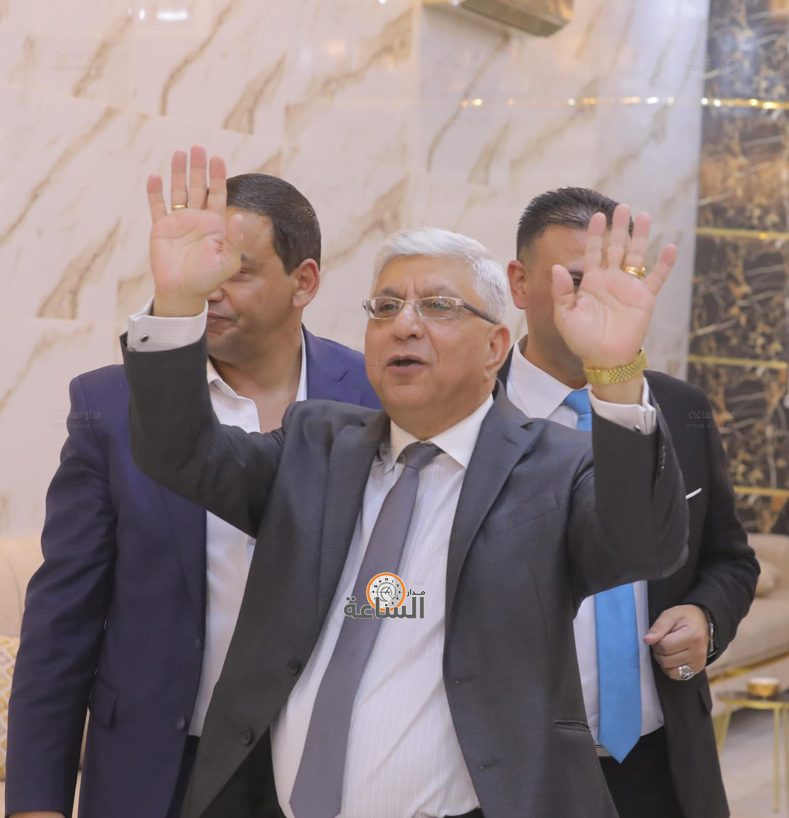 Madar Al-Saa Images 0.34435616390495283