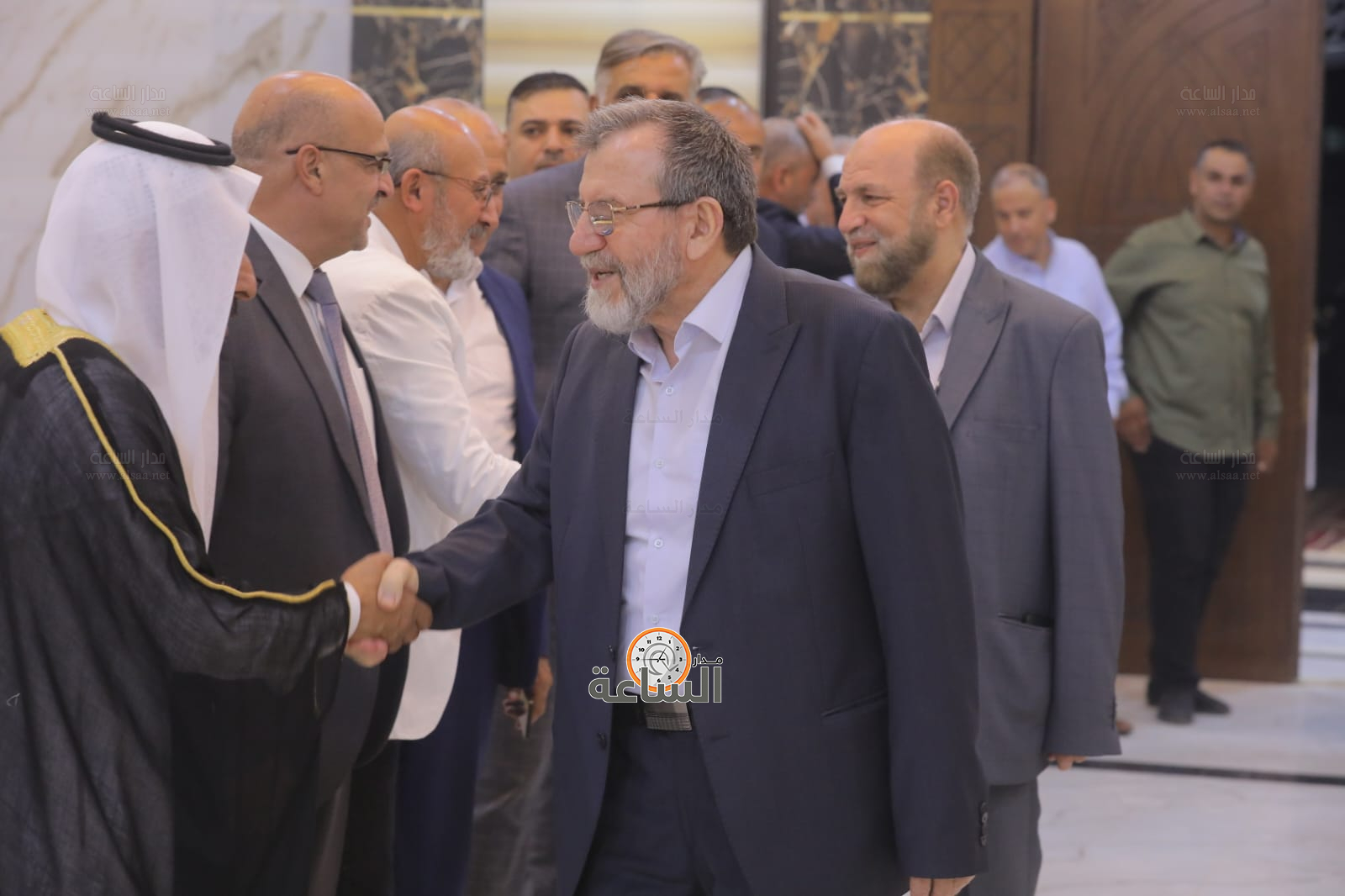 Madar Al-Saa Images 0.8397026553666189