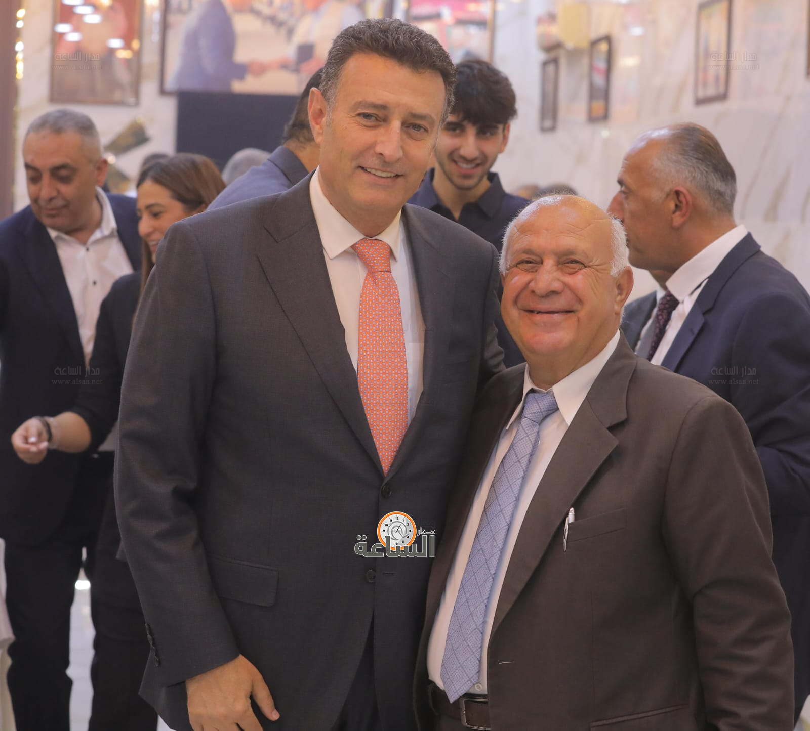 Madar Al-Saa Images 0.8023632127860207