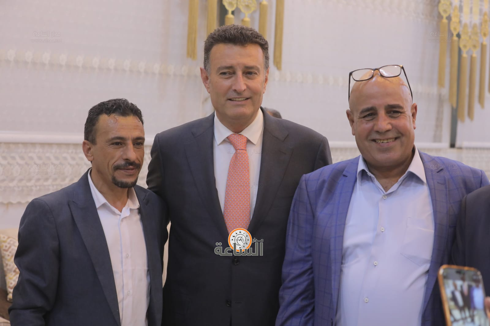 Madar Al-Saa Images 0.5148475199009114