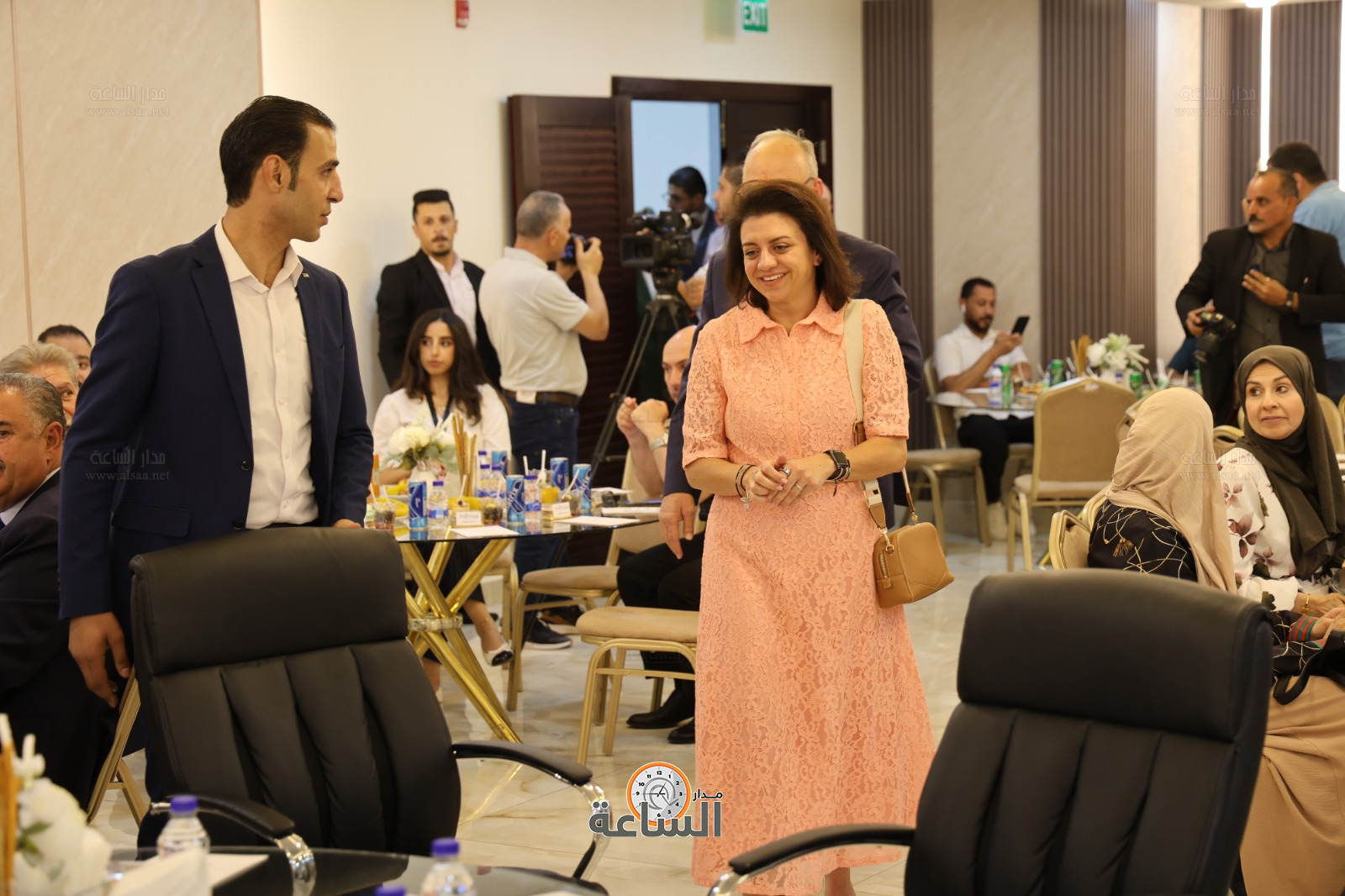 Madar Al-Saa Images 0.2906813650976168