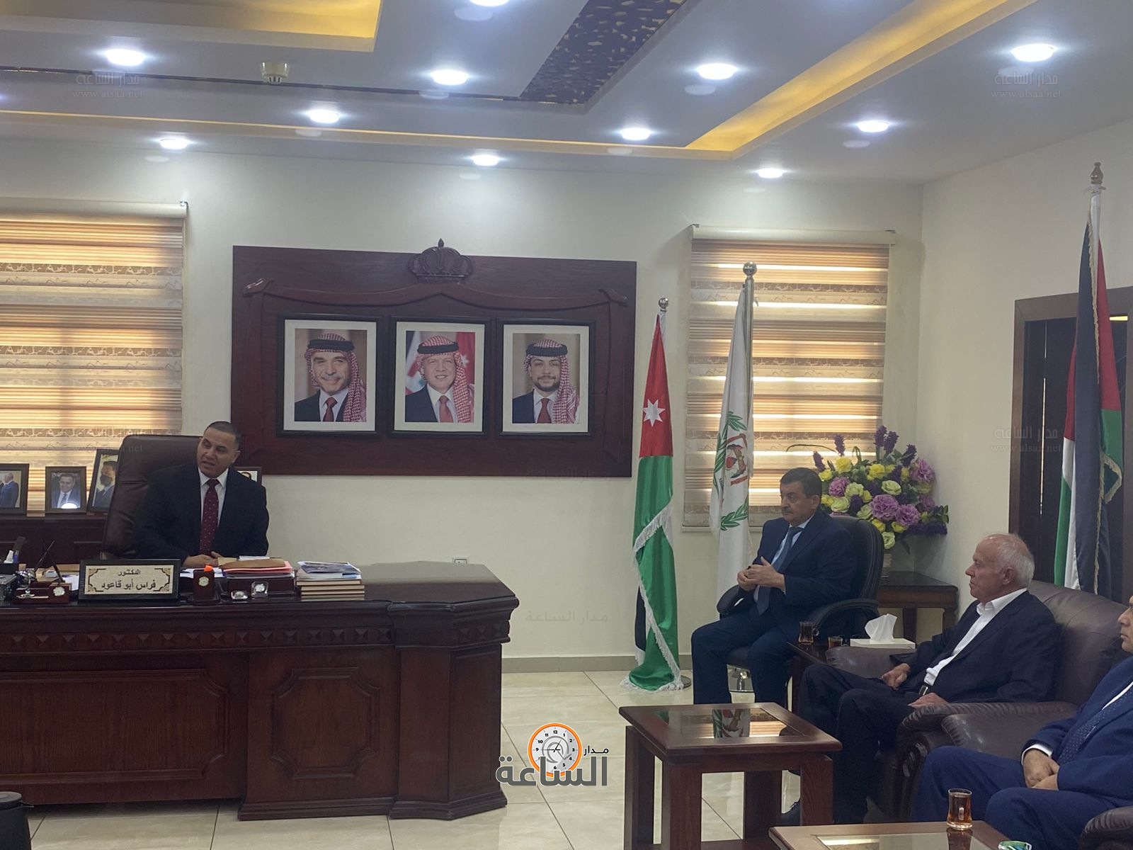 Madar Al-Saa Images 0.7403545392584162