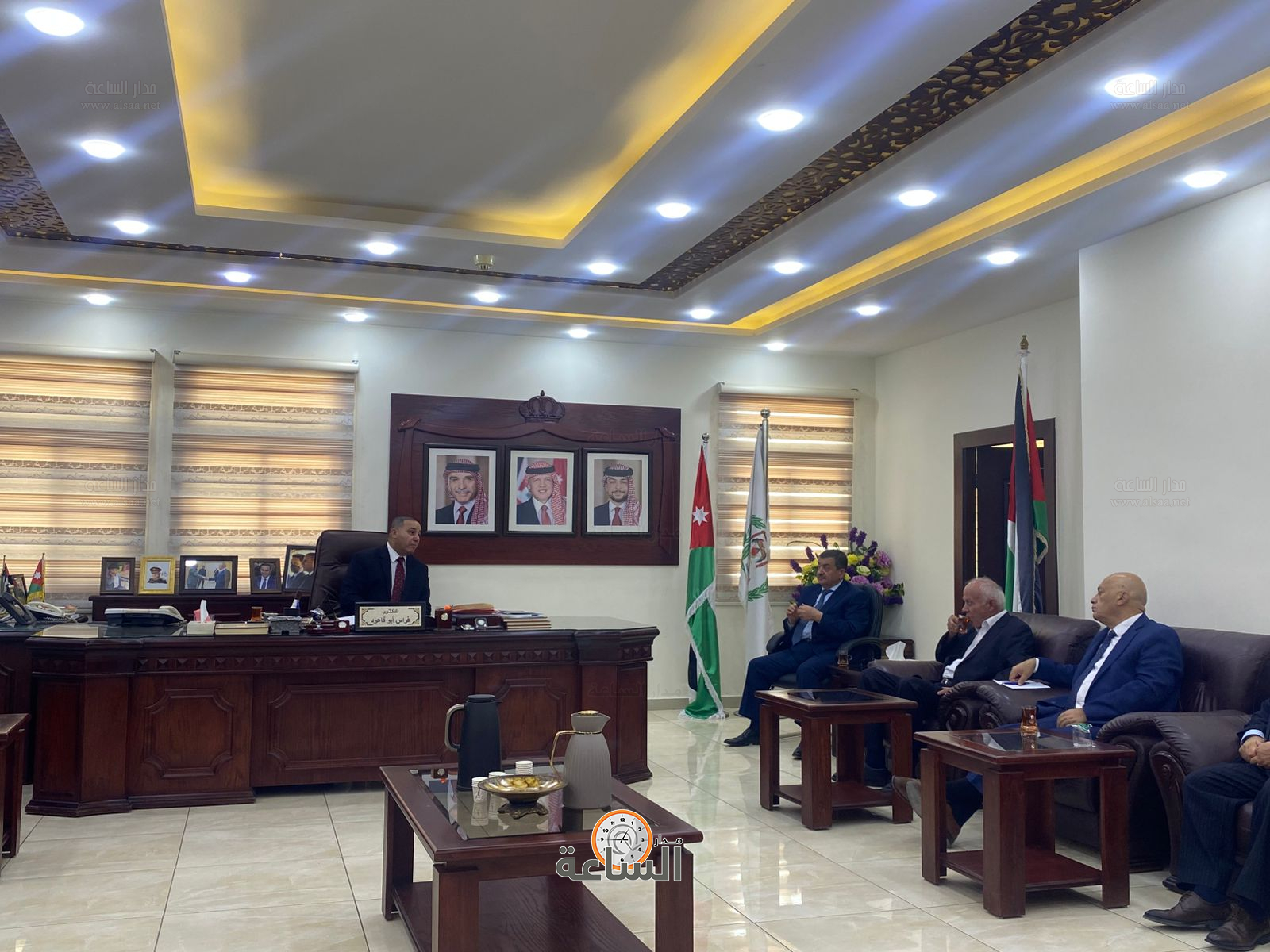 Madar Al-Saa Images 0.8973244972348564