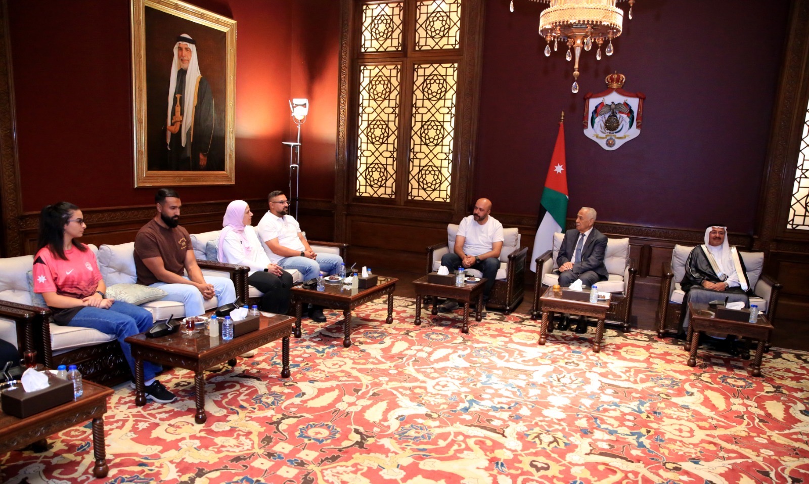 Madar Al-Saa Images 0.5335126727462965