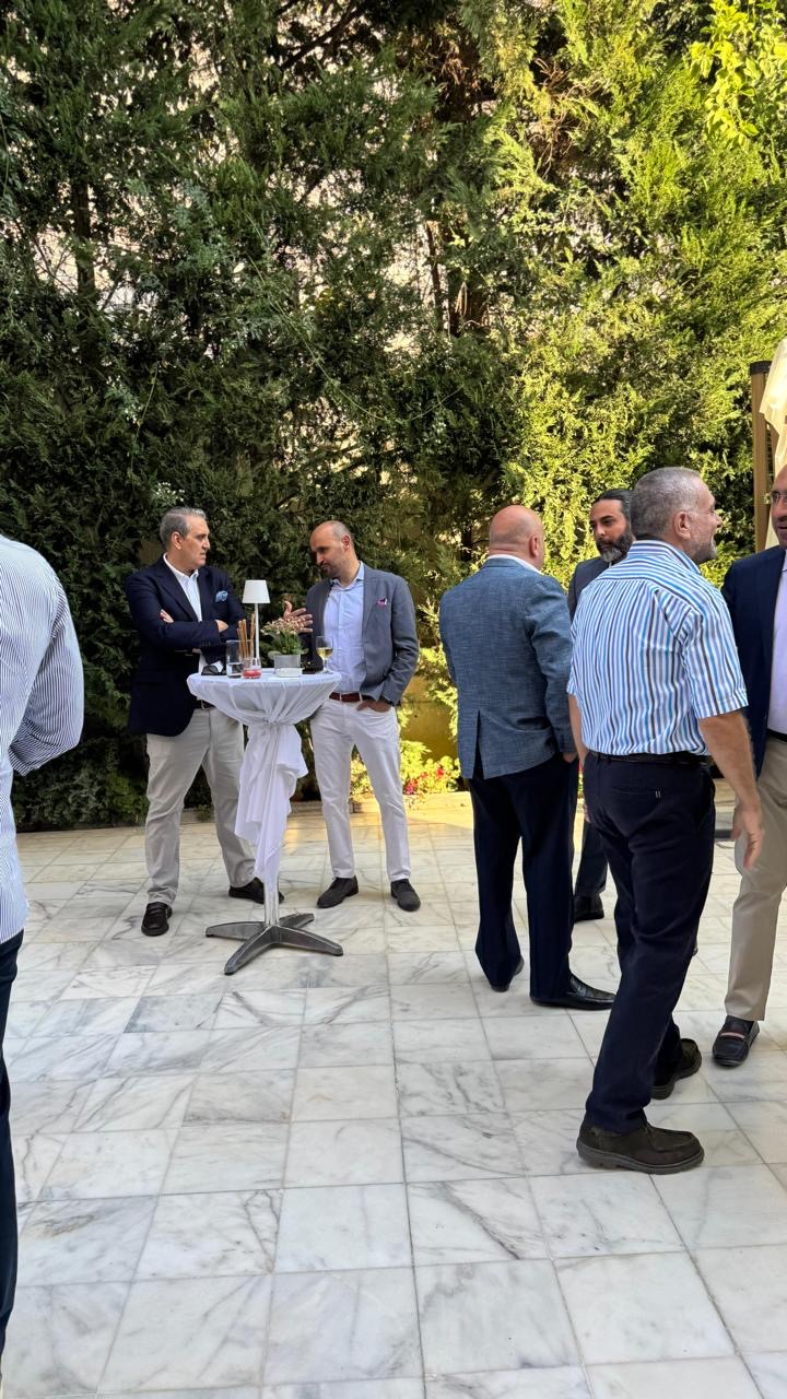 Madar Al-Saa Images 0.9391000947009311