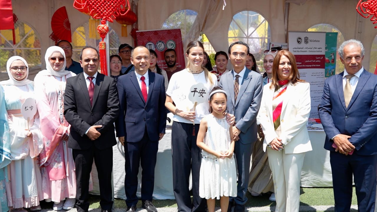 Madar Al-Saa Images 0.6064122804682276