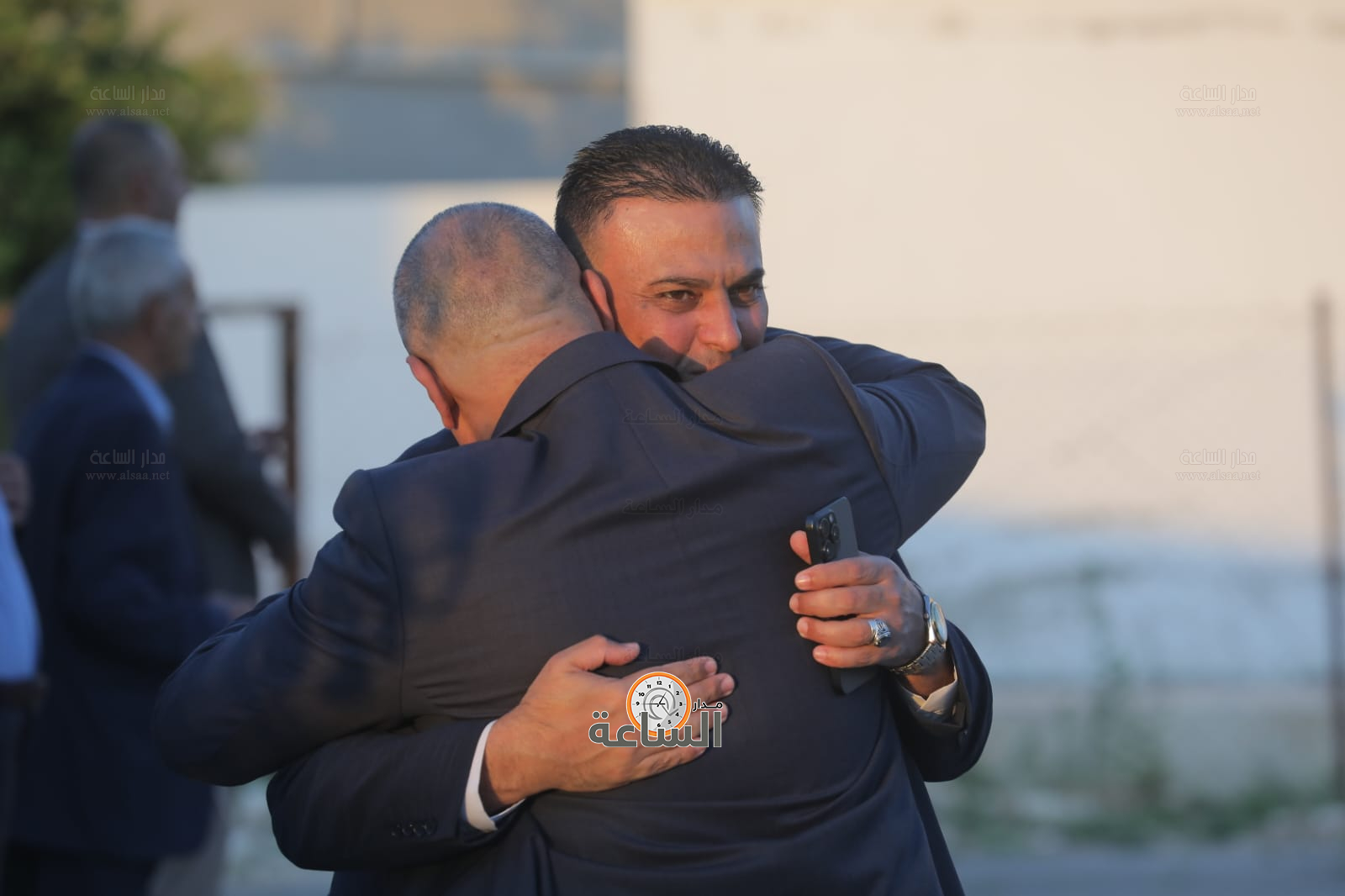 Madar Al-Saa Images 0.5587746430973709