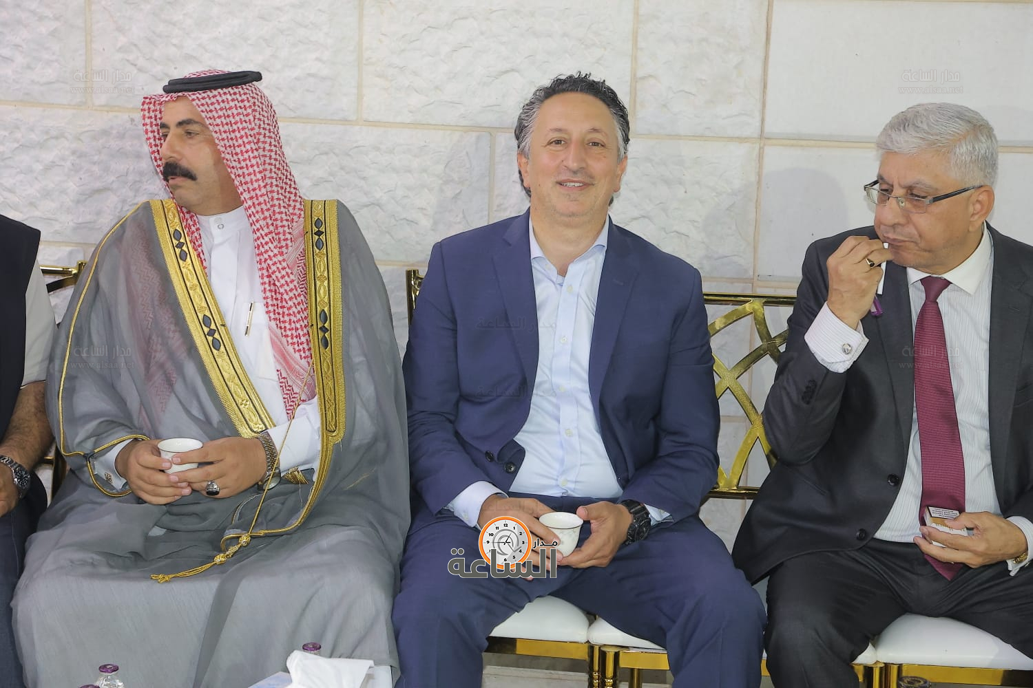 Madar Al-Saa Images 0.8636026644841194