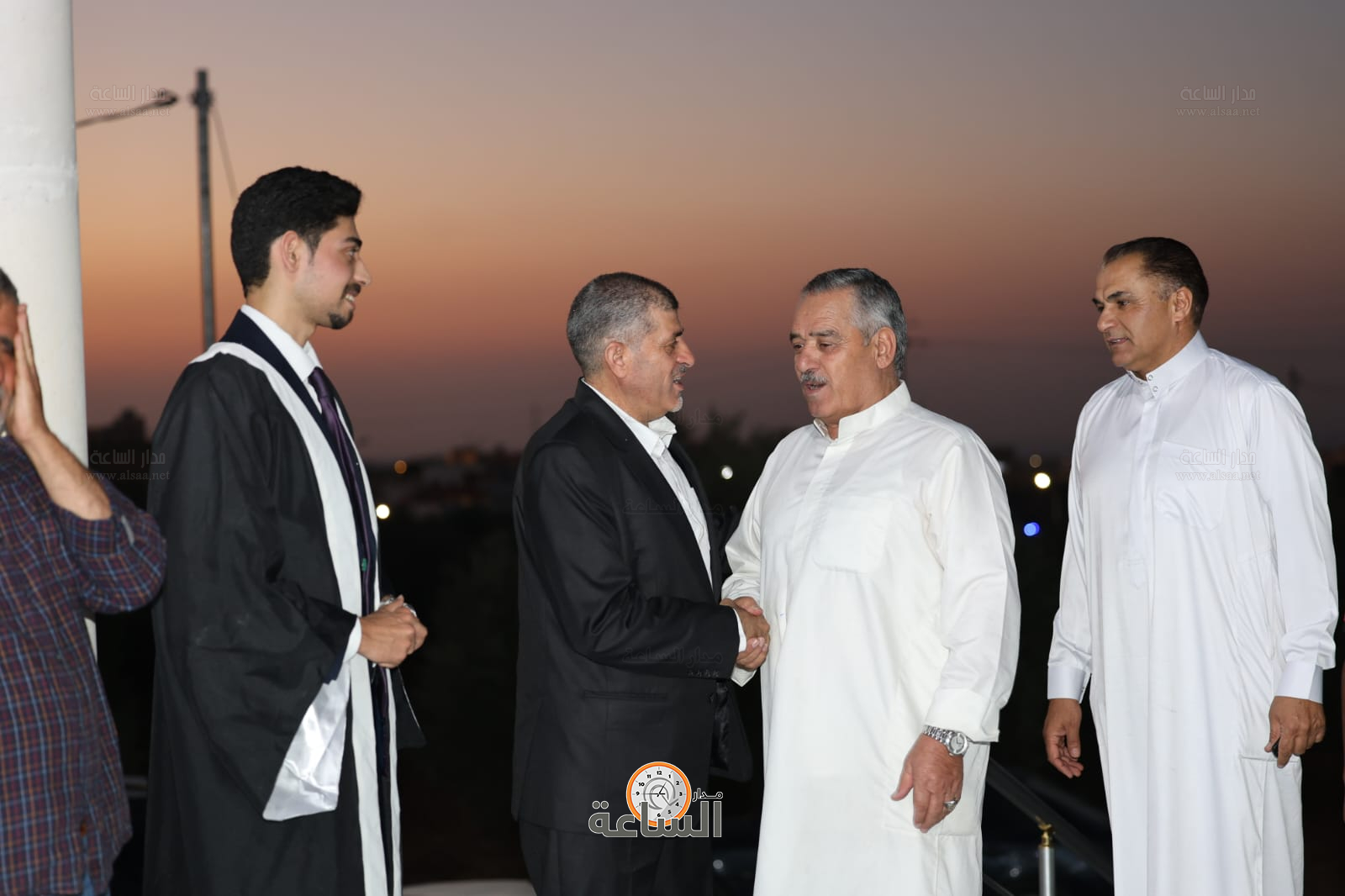 Madar Al-Saa Images 0.3442883717773194