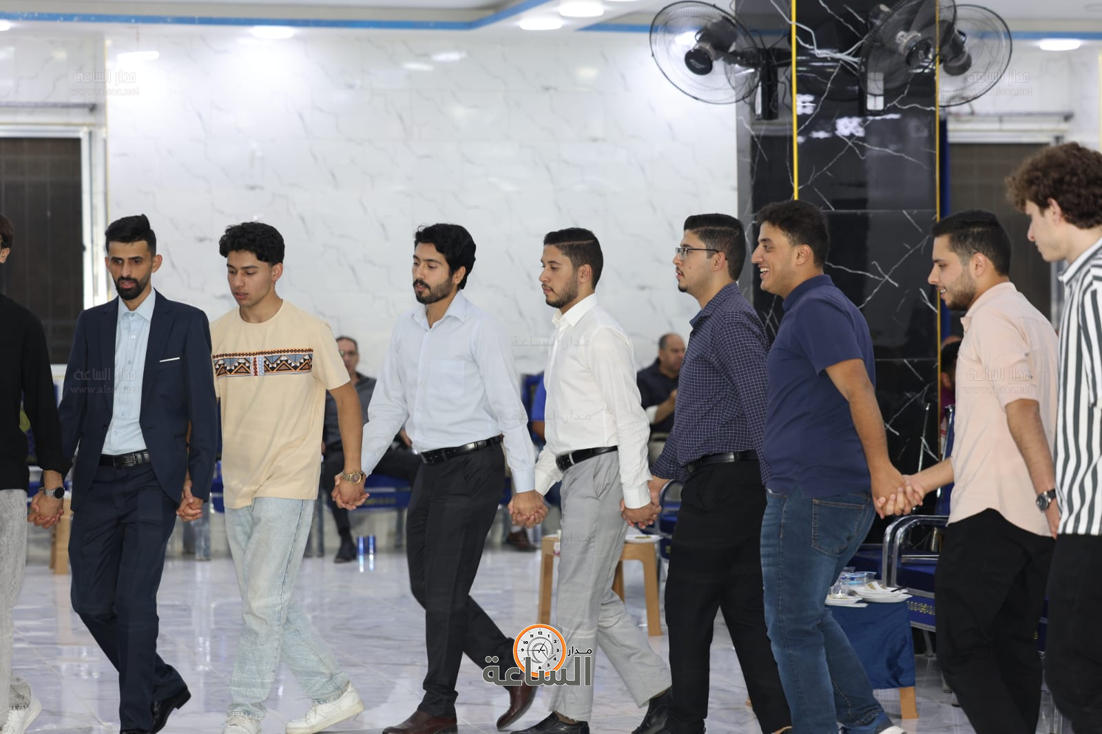 Madar Al-Saa Images 0.483064787899558