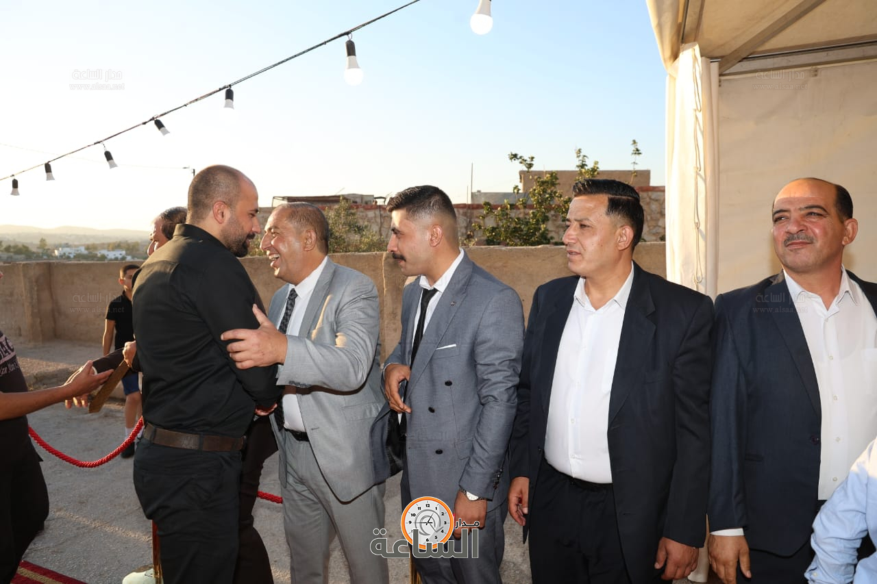 Madar Al-Saa Images 0.9034929505215684