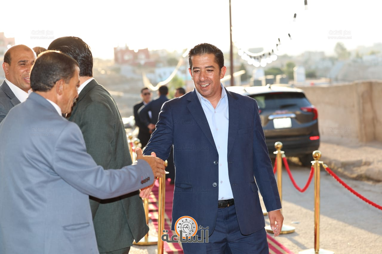 Madar Al-Saa Images 0.20812517250612939