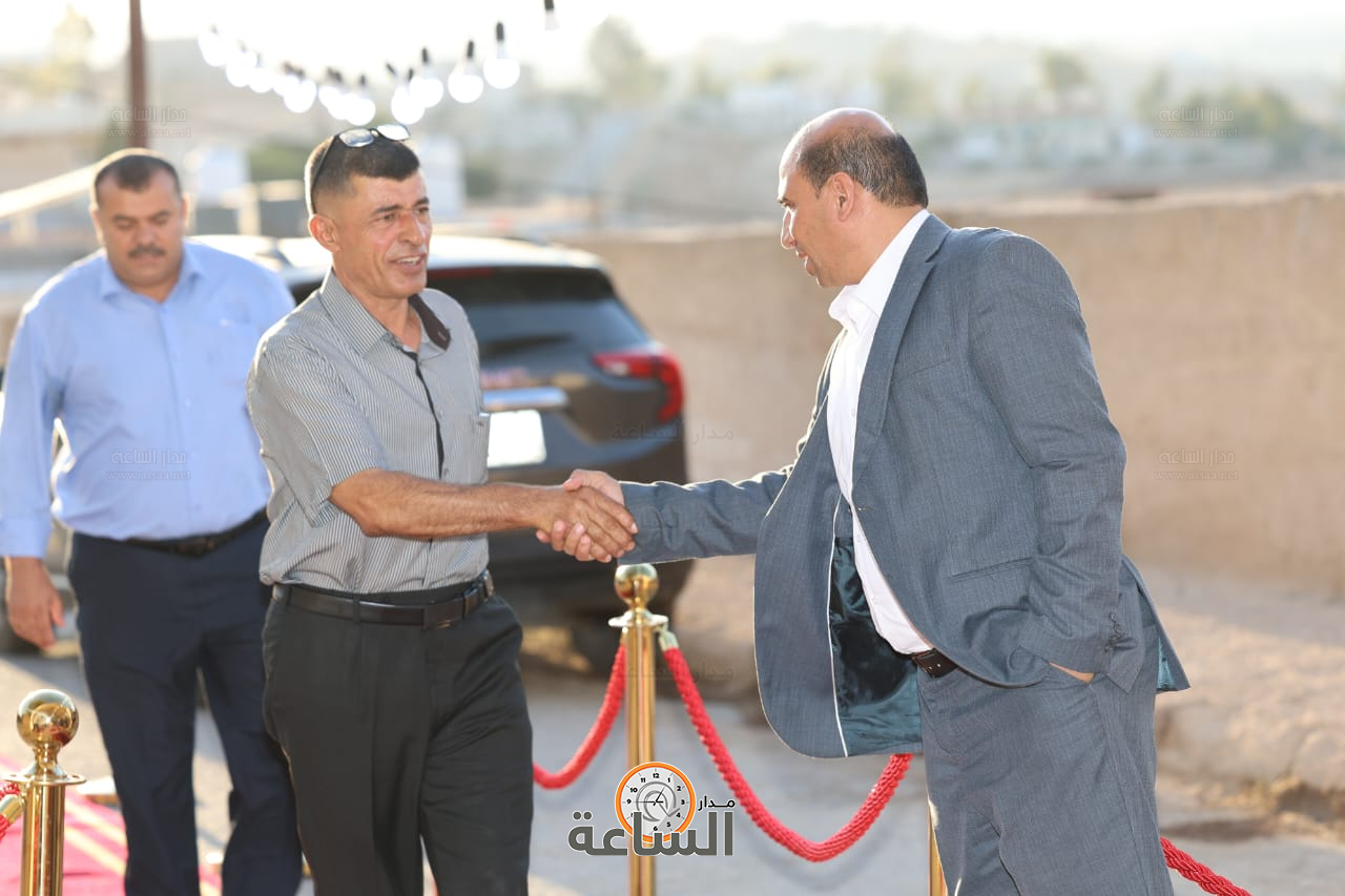 Madar Al-Saa Images 0.7378499880346461