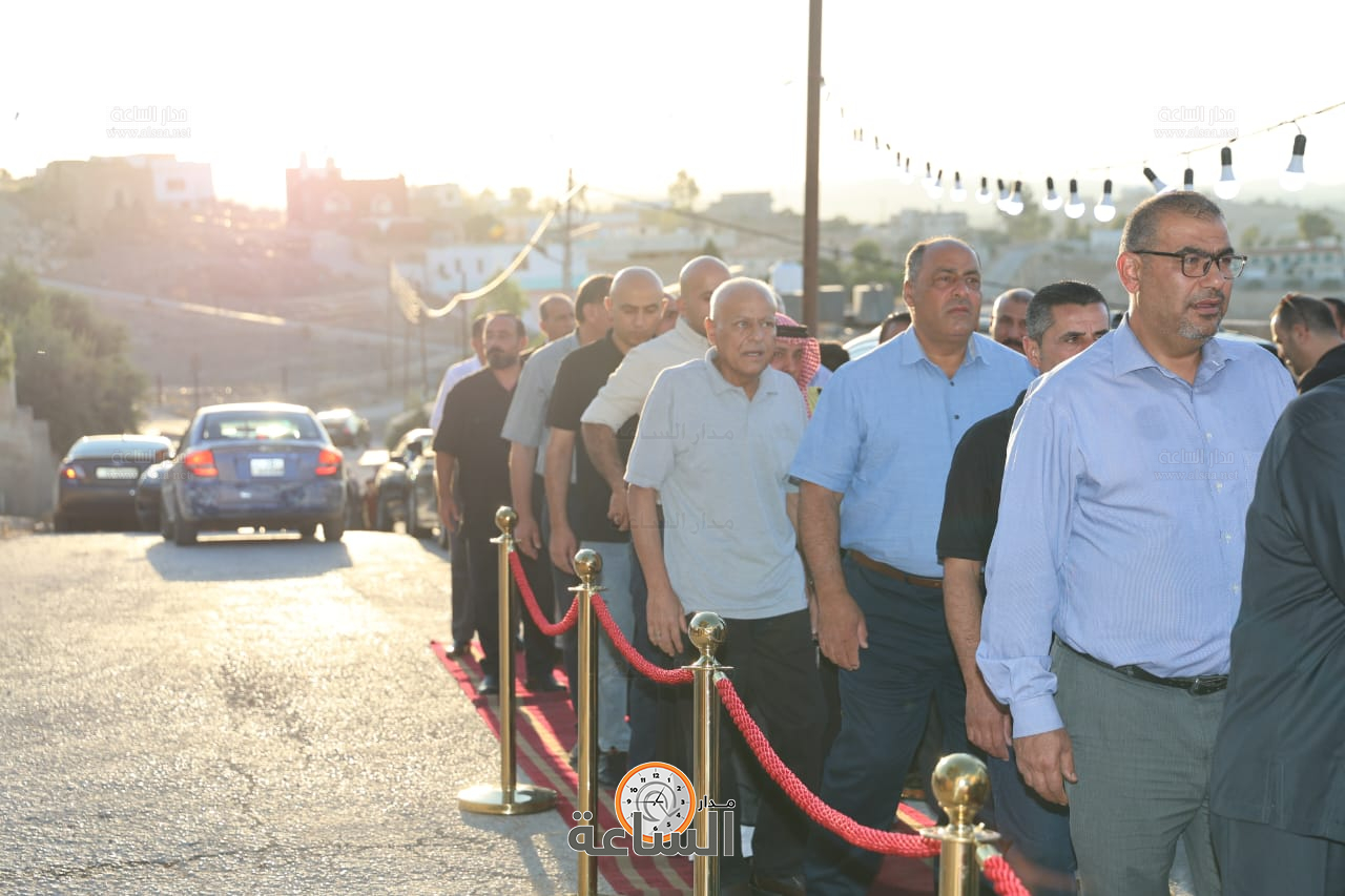 Madar Al-Saa Images 0.11544836691863769