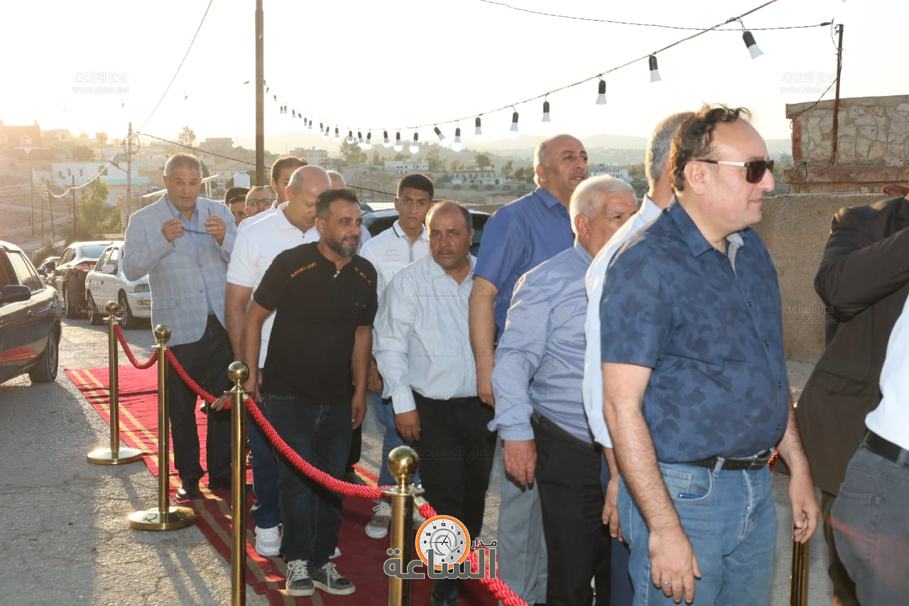 Madar Al-Saa Images 0.7194048174740573