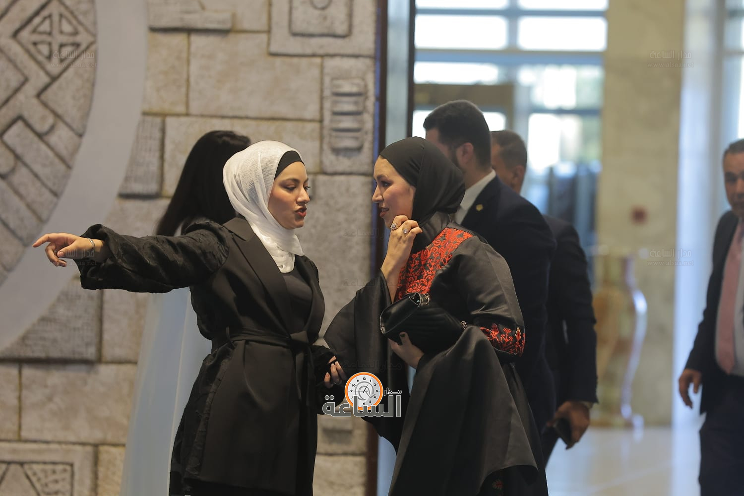 Madar Al-Saa Images 0.9944131108763028