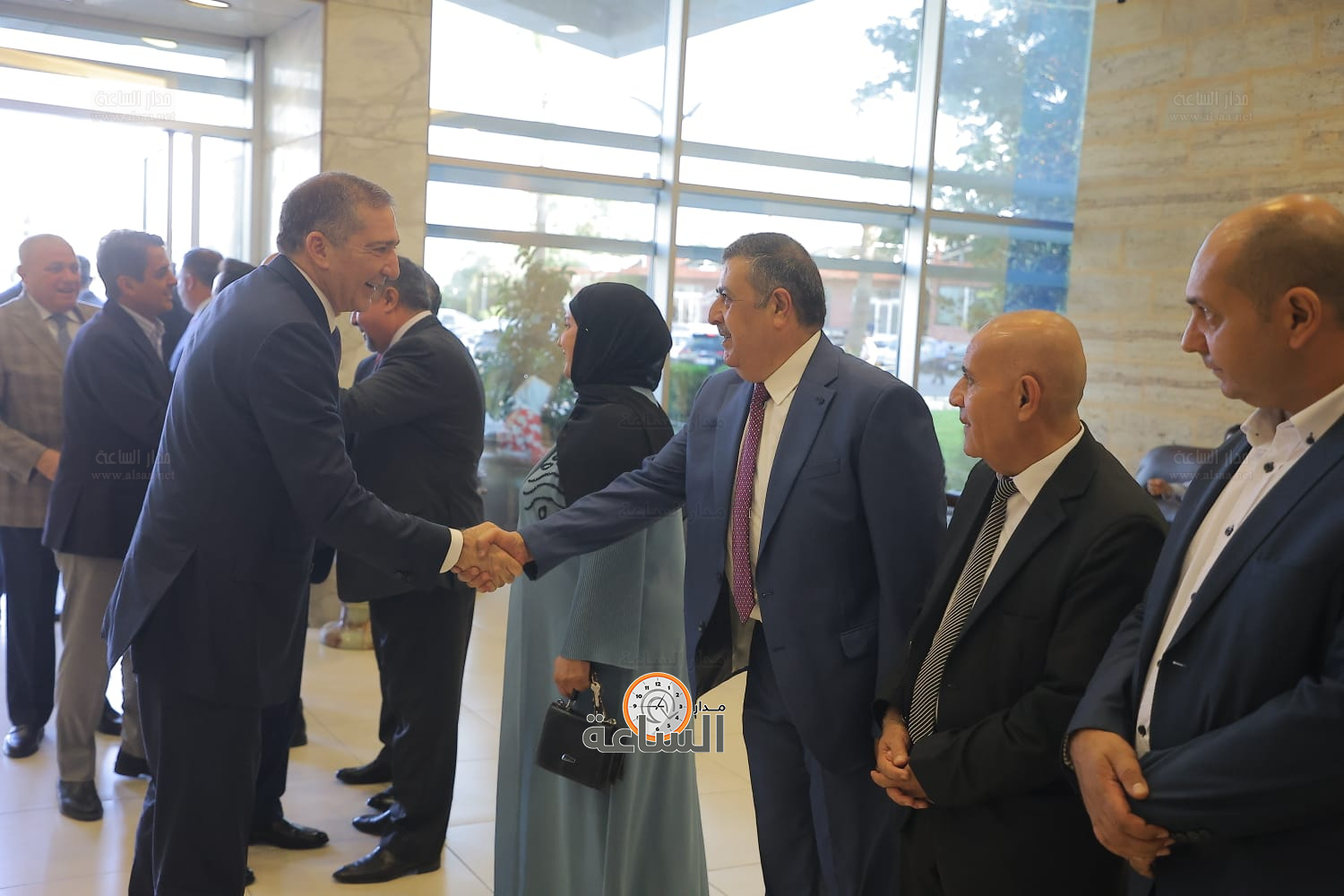 Madar Al-Saa Images 0.4772719442487958