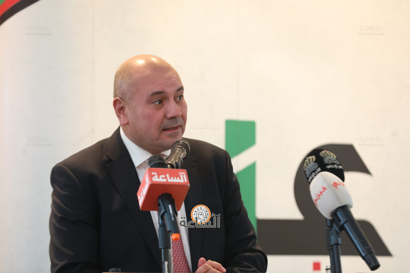 Madar Al-Saa Images 0.6993535124628513