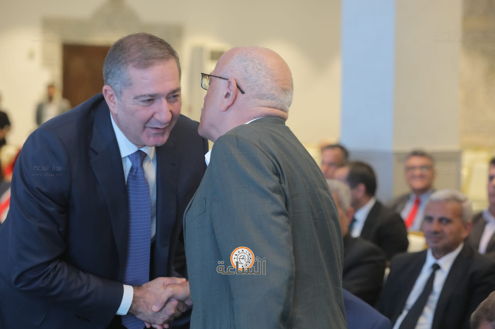 Madar Al-Saa Images 0.6048212379682809