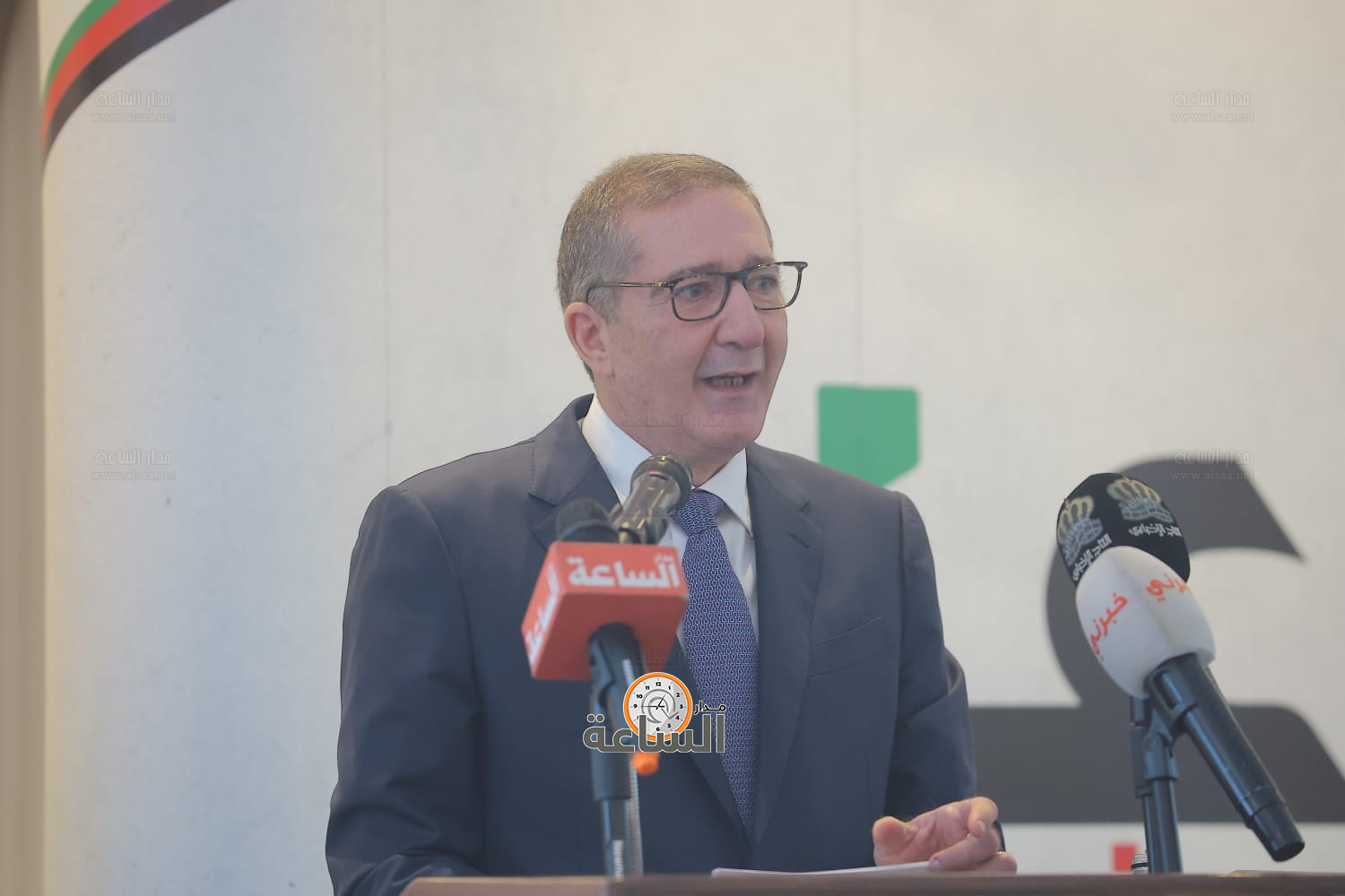 Madar Al-Saa Images 0.9582849495919421