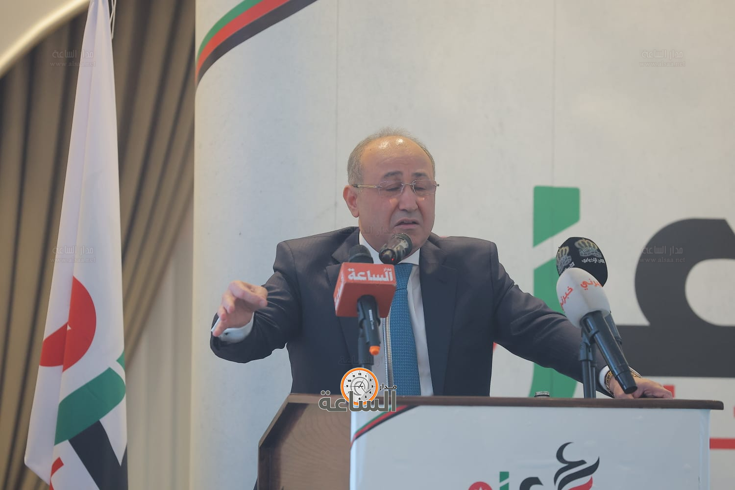 Madar Al-Saa Images 0.9491862637805012