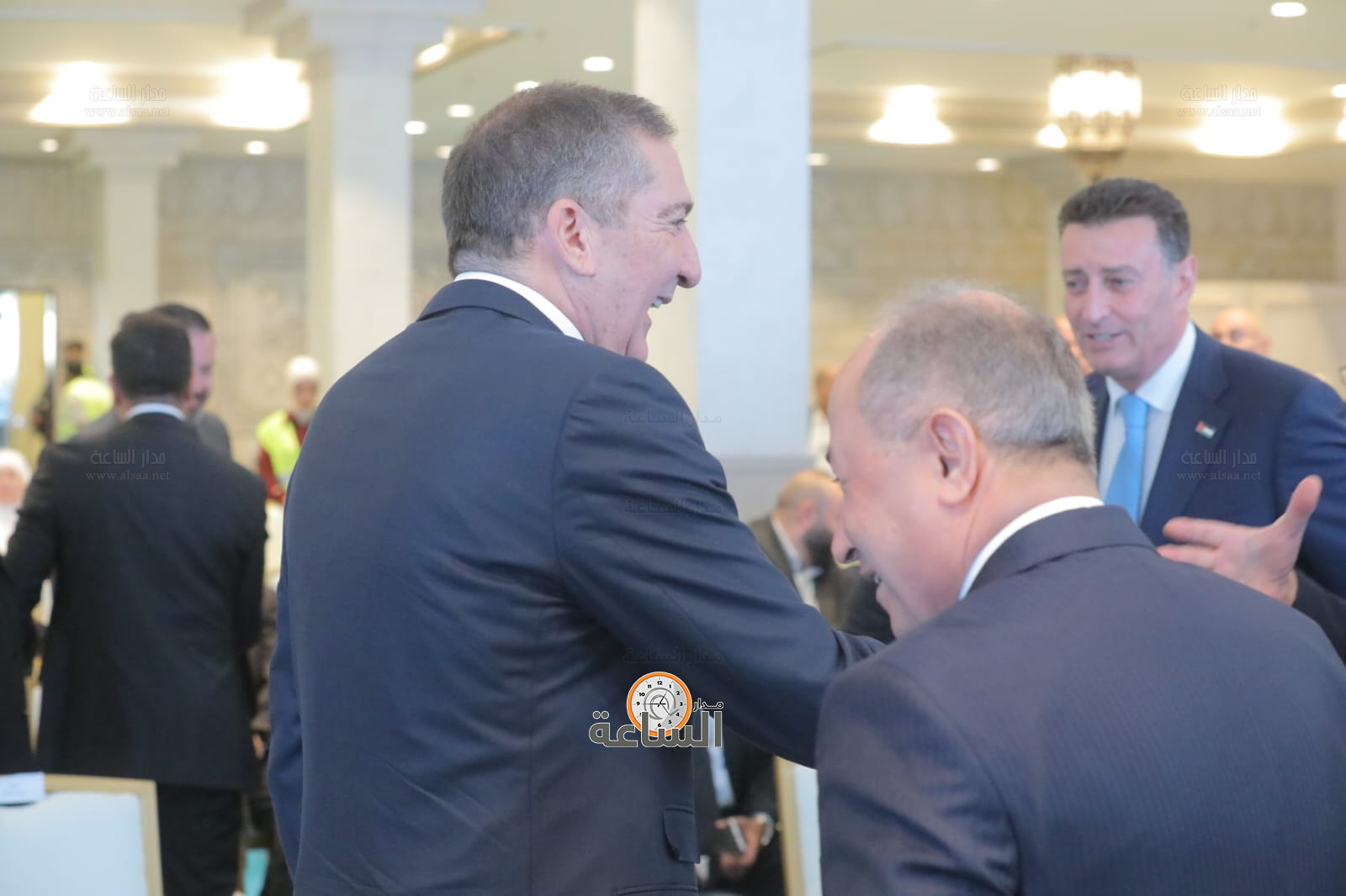 Madar Al-Saa Images 0.37053555240072467