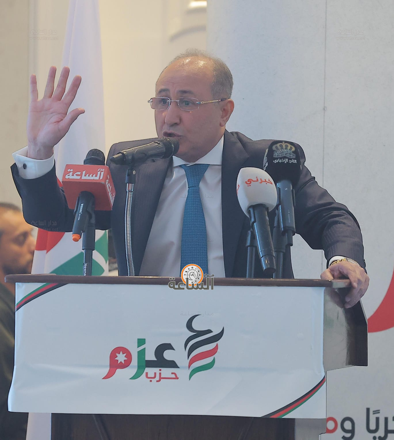 Madar Al-Saa Images 0.47088683123705966