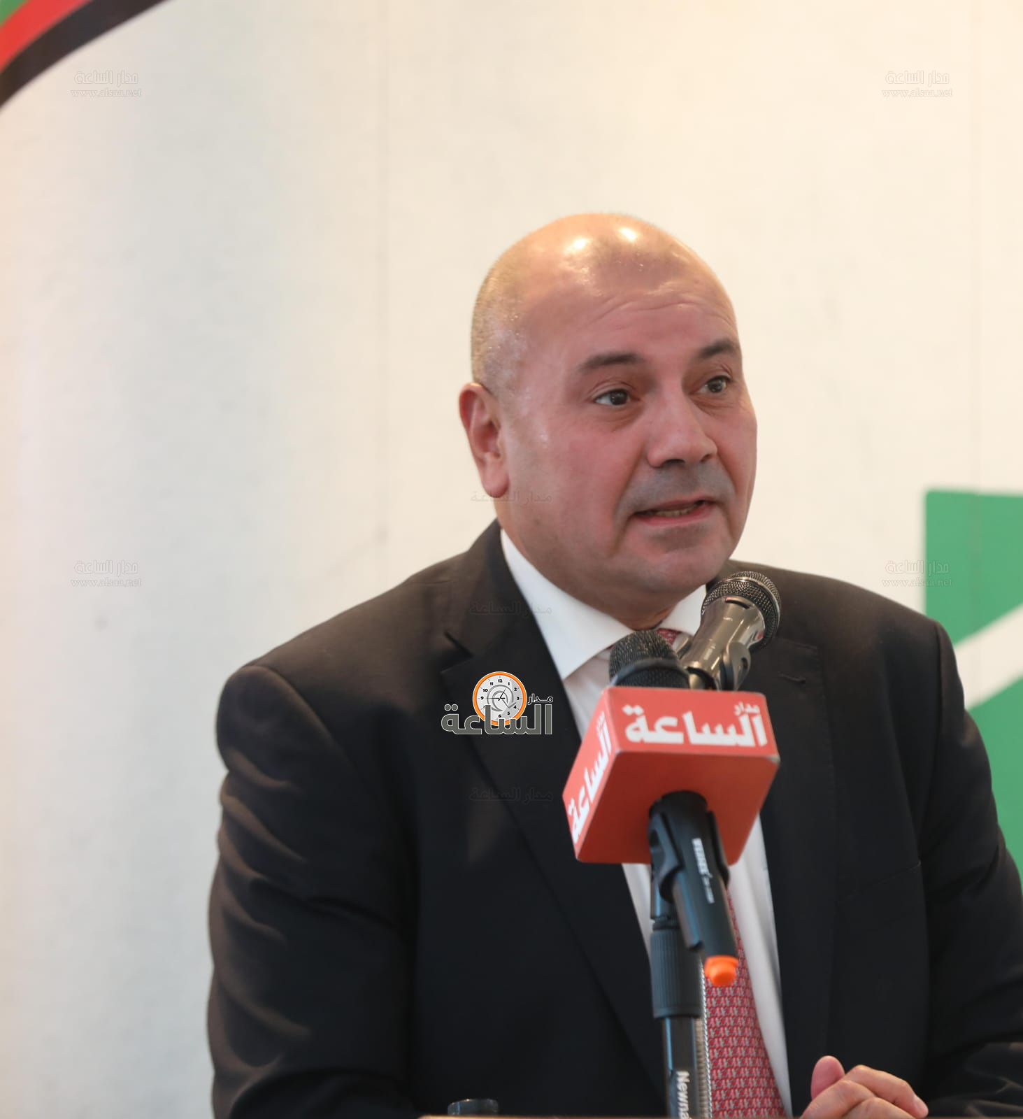 Madar Al-Saa Images 0.5238003864760322