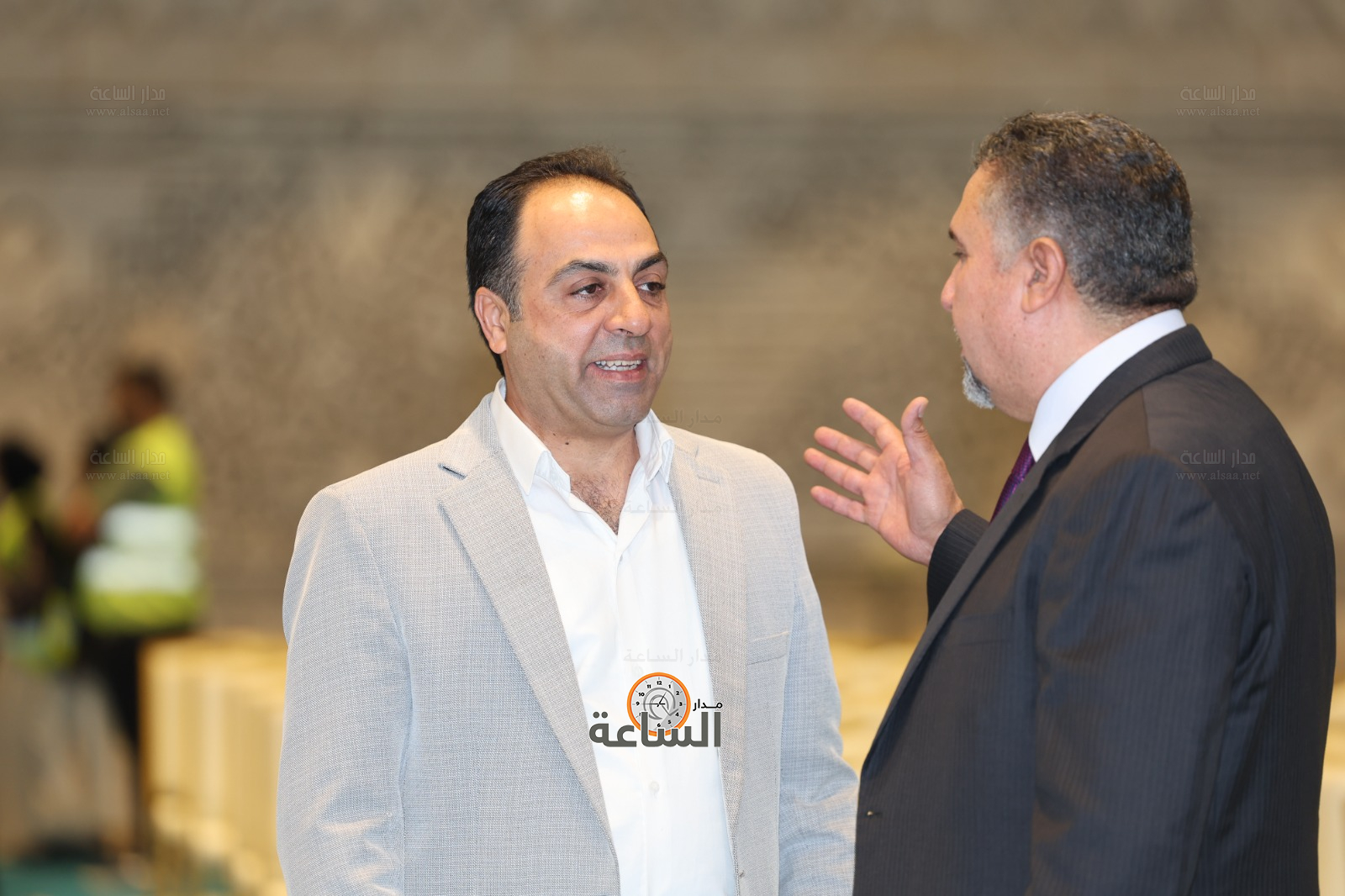 Madar Al-Saa Images 0.9056314240920891