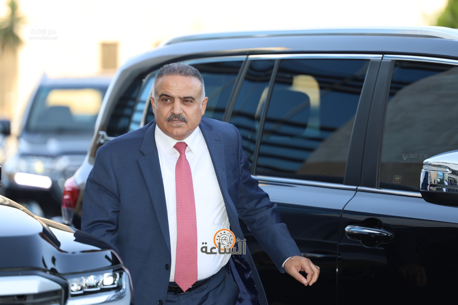 Madar Al-Saa Images 0.43286942570759945
