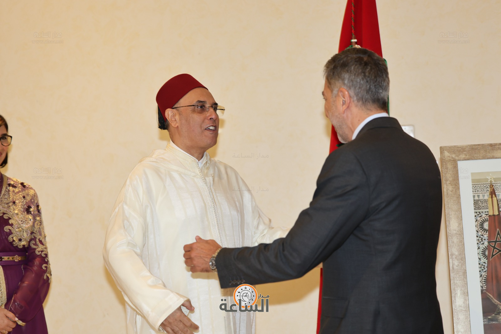 Madar Al-Saa Images 0.8768403353385741