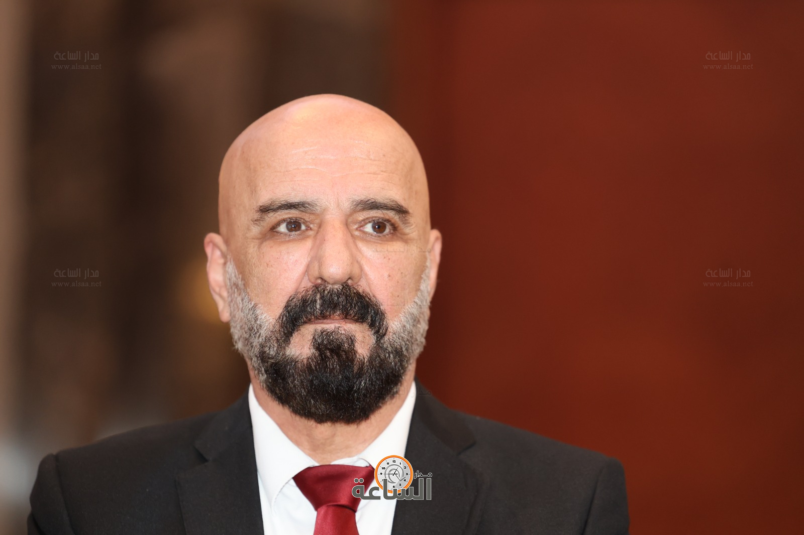 Madar Al-Saa Images 0.3198137353756918